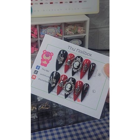 Nailbox Thiết Kế Đỏ Đen