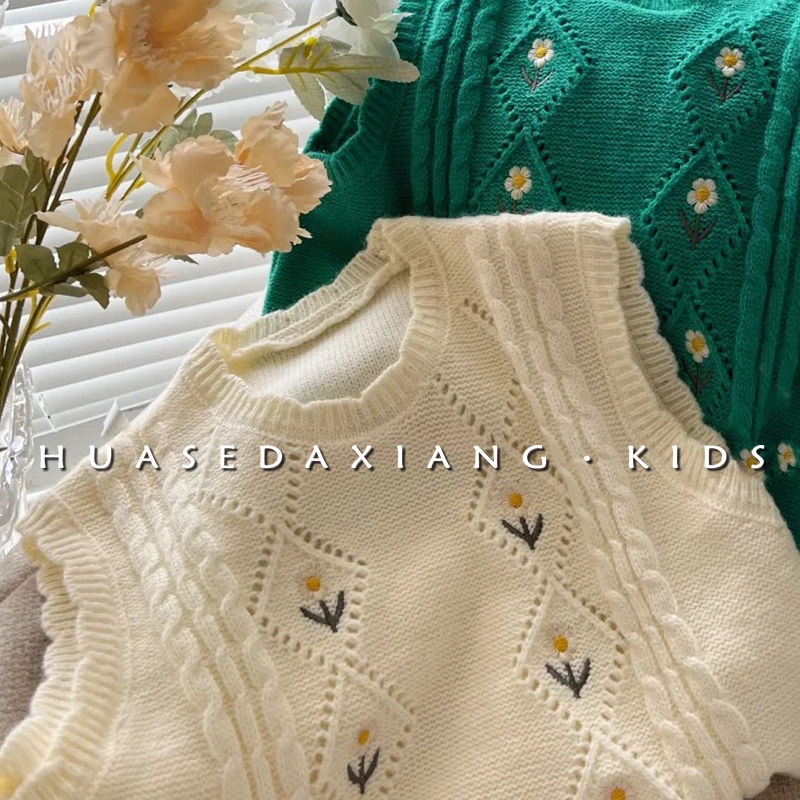 Áo Sweater Sát Nách Thêu Họa Tiết Dễ Thương Phong Cách Nhật Hàn Thời Trang Thu Đông 2022 Cho Bé Gái