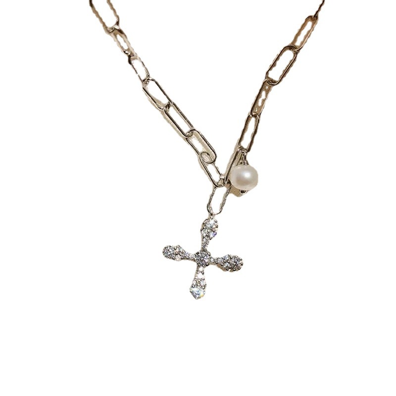 Vòng cổ Ngọc Trai Mặt Thánh Giá