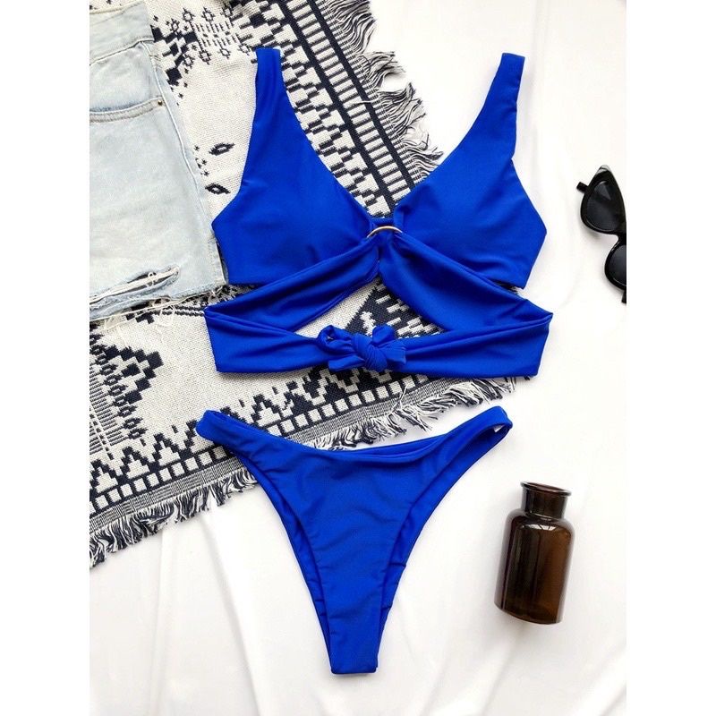 Bikini 2 mảnh sexy kèm khoen tròn rời sang chảnh