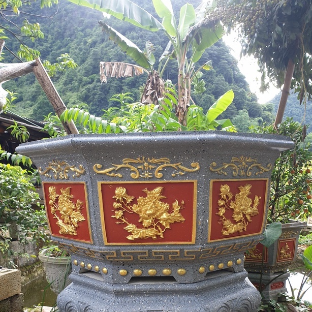 Khuôn đúc chậu bát giác 1m
