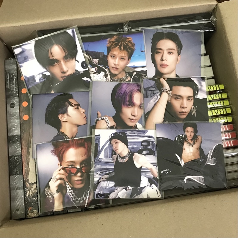 Giấy Mở Đầu NCT 127 - 2 Baddies (Booklet)