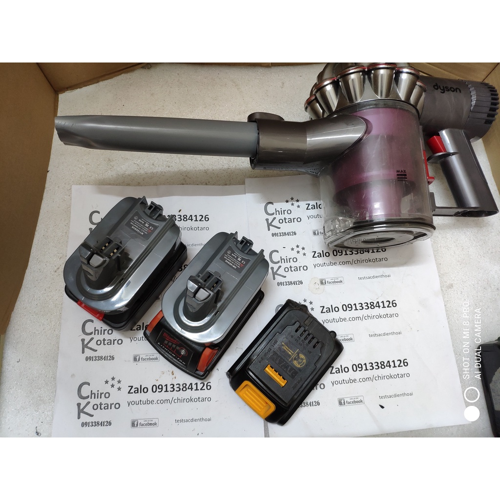Đế chuyển chân pin máy hút bụi Dyson dùng pin hệ V6 21.6V sang dùng vỏ pin Milwaukee M18, Dewalt 20V, Makita LXT