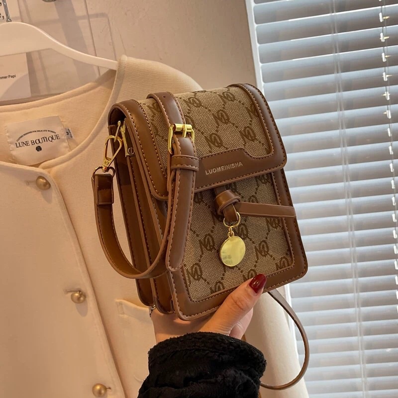 Túi Đựng Điện Thoại Mini Dáng Vuông Kiểu Pháp Thời Trang 2022 Cho Nữ HOT TREND năm nay