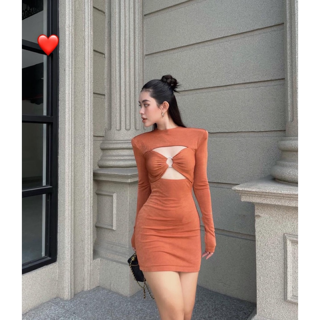 Đầm tay dài cổ tròn khoen ngực khoét trên dưới ôm body cực xinh , chất thun gân mềm mịn