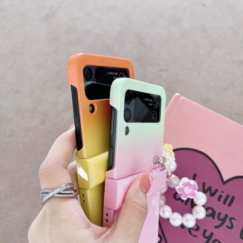 Ốp Điện Thoại Cứng Chống Va Đập Màu Gradient Bóng Có Mặt Dây Hình Gấu Và Hoa Cho Samsung Galaxy Z Flip 3 Z Flip 4