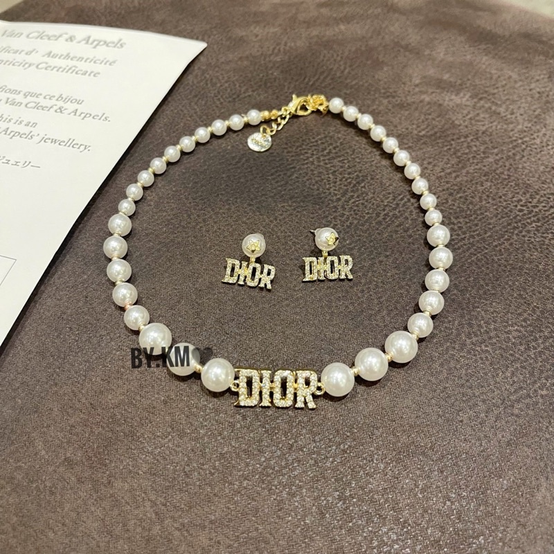 Vòng cổ ,hoa tai,lắc tay di0r phối ngọc nhân tạo xinh hàng sẵn