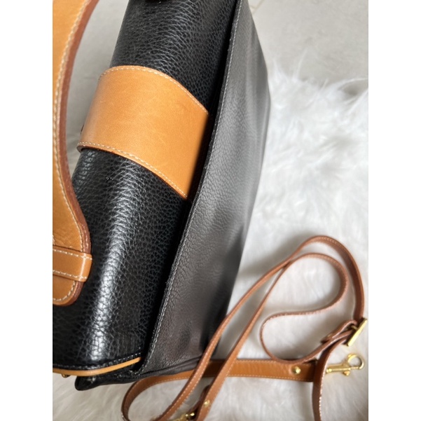 Túi xách tay Courriege