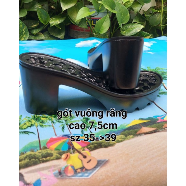 Đế gót trụ vuông răng màu đen cao 7cm