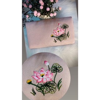 Ví thêu tay, ví dài thêu hoa sen trắng kích thước 11x18cm