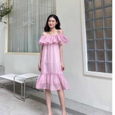 YU CHERRY | Đầm trễ vai, bèo phồng ngay ngực, dáng dài midi suông đuôi xòe Flying Organ Dress YD142