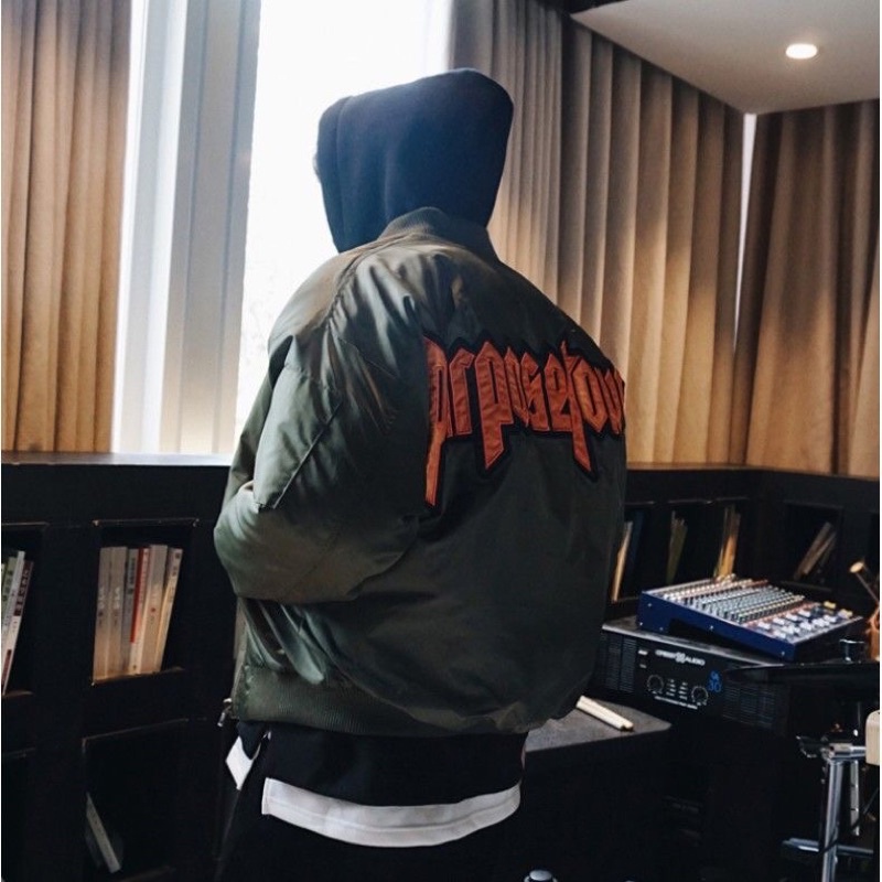 Áo khoác Bomber trần bông