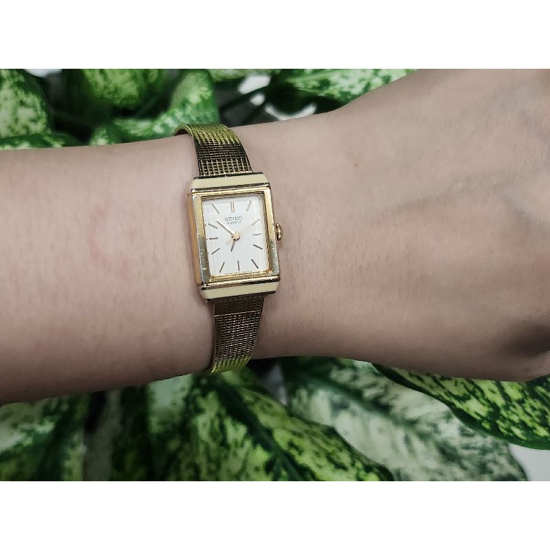 ĐỒNG HỒ SI NHẬT CHÍNH HÃNG DÂY LỤA DÀNH CHO NỮ - THƯƠNG HIỆU SEIKO