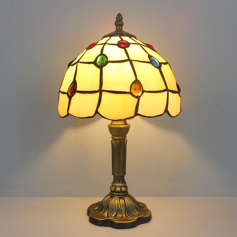 Đèn Để Bàn Mặt Kính Họa Tiết Mosaic Độc Đáo Phong Cách Vintage