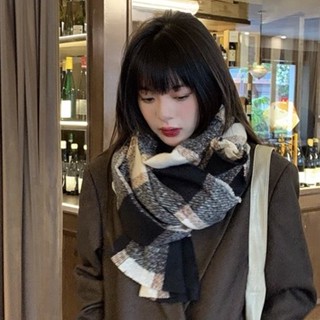   Khăn có hộp quà noel  Khăn choàng cổ kẻ đen trắng trẻ trung,khăn quàng phong cách Hàn Quốc hot trend 2022 