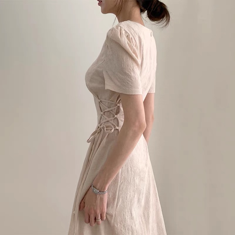𝗺𝗶𝗲 𝘀𝘁𝘂𝗱𝗶𝗼 - Đầm tôn dáng thắt 2 bên hông nữ tính