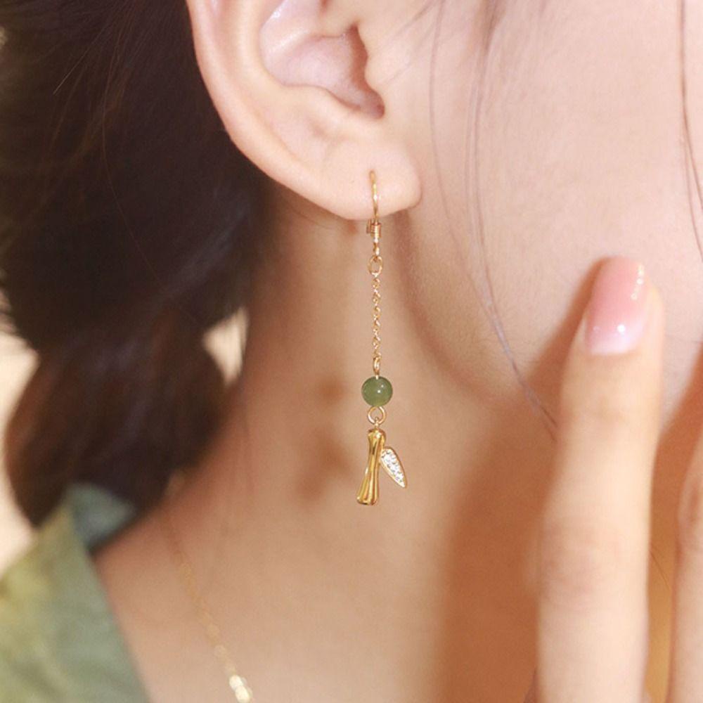 Khuyên Tai Hình Lá Phong Cách Pháp Cổ Điển Dành Cho Nữ