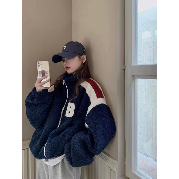 Áo khoác lông phối tay trắng đỏ thêu chữ B cực dày dặn ấm áp form thụng tay bồng thu đông Nhungkudo