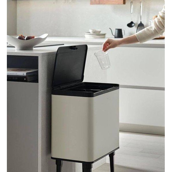 THÙNG RÁC 30L HANSSEM SIGNITURE TOUCH BIN HÀN QUỐC