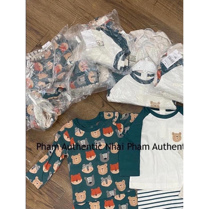 Set 2 bộ dài tay cho bé màu xanh lá họa tiết gấu