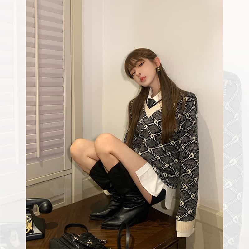 Aphrod Áo Chui Đầu Dệt Kim jacquard Phối Lưới Vàng Sang Trọng