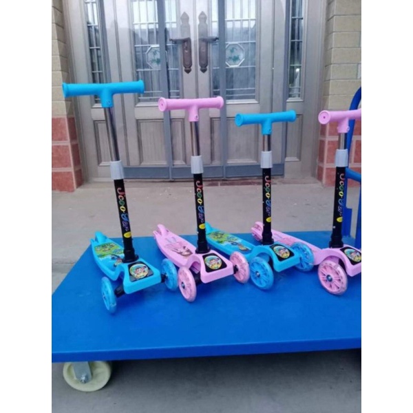 XE TRƯỢT SCOOTER CHO BÉ
