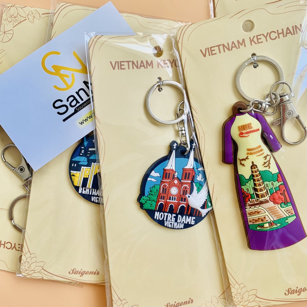 Móc khóa áo dài quà tặng lưu niệm Việt Nam chất liệu PVC
