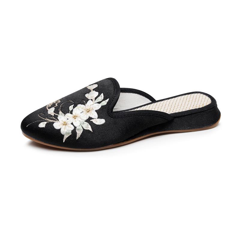 Dép Sandal 2 Hàng Ngàn Bằng Vải Satin Thêu Họa Tiết Phong Cách Mới 2022