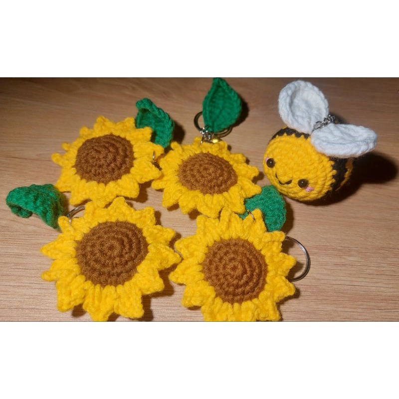 Móc khóa ong chăm chỉ móc len - Amigurumi bee 🐝