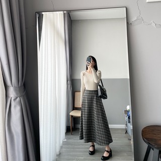 Chân váy xoè kẻ be