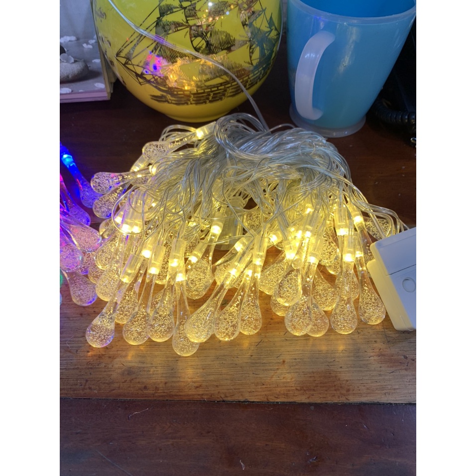 Đèn Led Trang Trí Hình Giọt Nước pha lê 10m -40 Bóng-Giọt Nước Trong Suốt decor quan siêu xinh