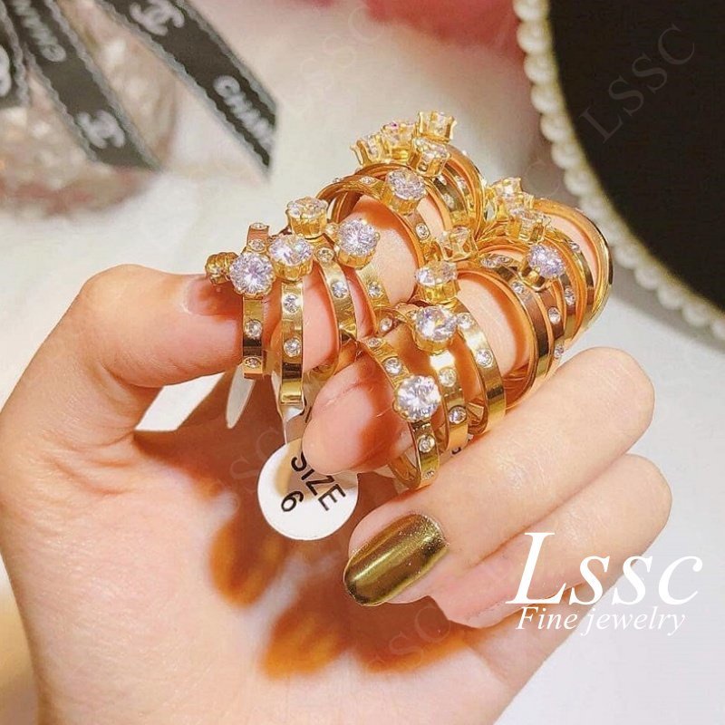 Nhẫn titan nữ không gỉ thiết kế đá pha lê cao cấp lấp lánh thời trang sang trọng