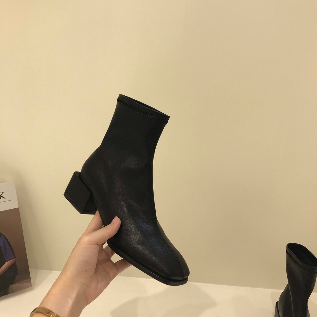 Giày Bốt Cao Gót Mũi Vuông Phong Cách Anh Quốc Thời Trang Xuân Thu Mới Cho Nữ