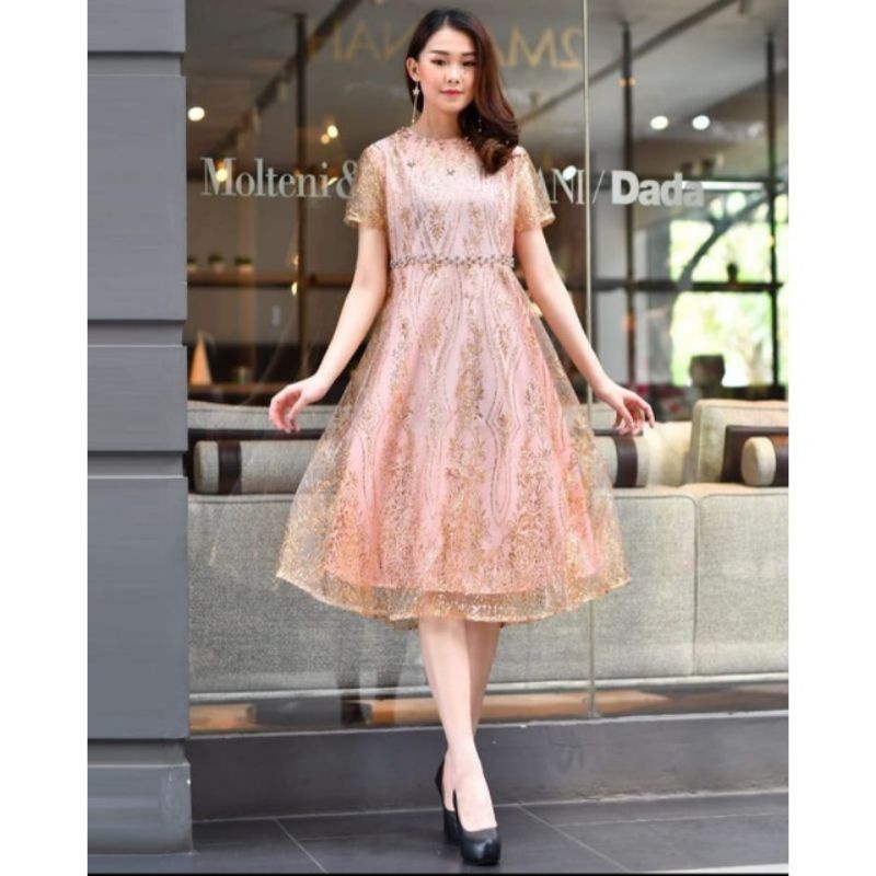 - Váy Midi Phiên Bản Giáng Sinh Thật Maria Mini Xinh Đẹp Đi Tiệc Thiệp Mời Tuổi Teen