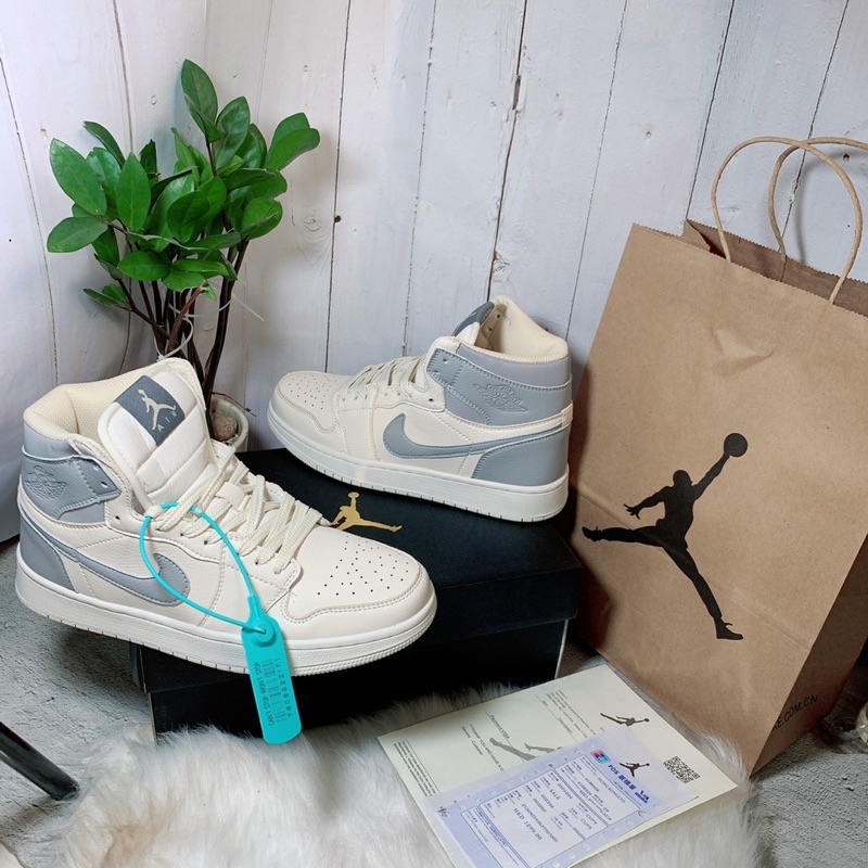 Giày thể thao sneakers kem cao da đẹp êm chất fullbox