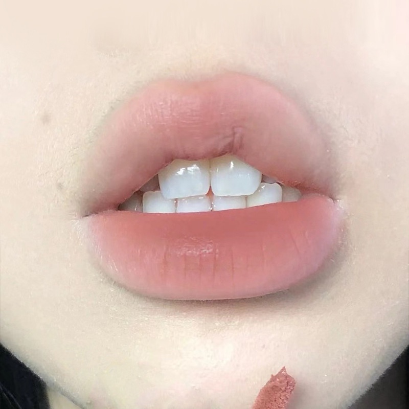 Son Môi Bí Ẩn Sương Mù ~ Son Môi Nhung Lì Màu Trắng Có Móc Khóa Khổng Lồ Dễ Thương Cho Học Sinh MM