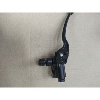 Cùm dầu thắng trước Suzuki Axelo 125