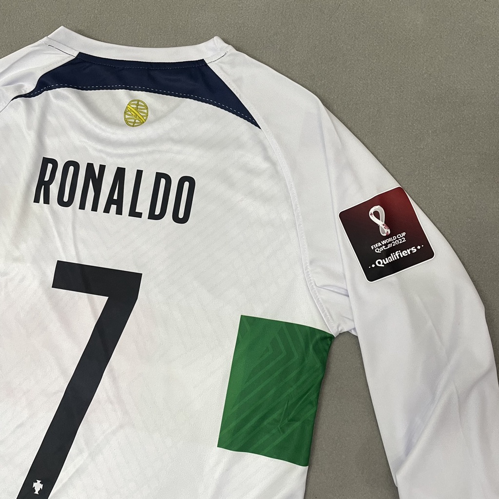 Bộ quần áo đá banh RONALDO tuyển BĐN Bồ Đào Nha trắng sân khách có logo tay WC2022