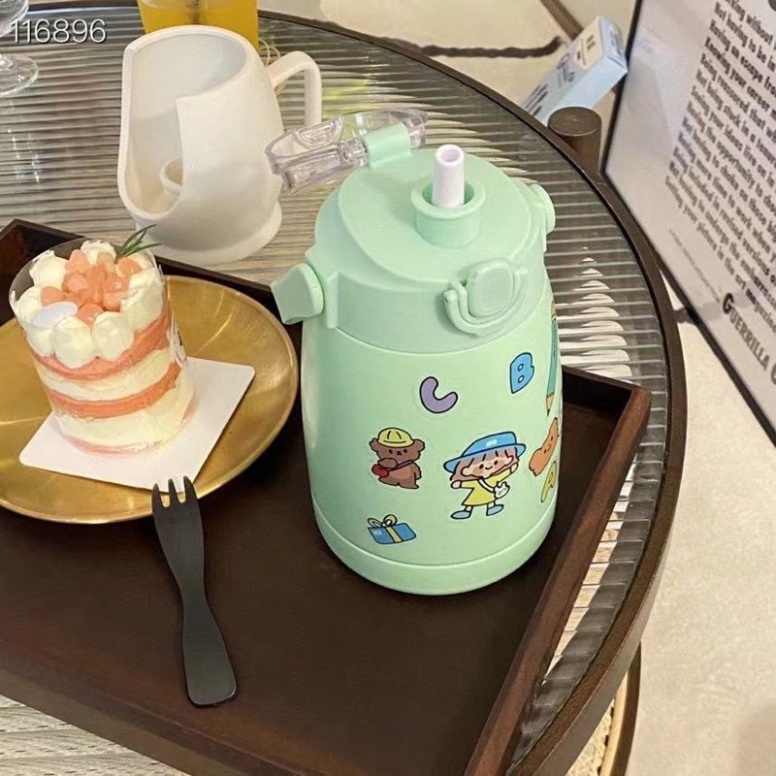 Bình nước giữ nhiệt cute có sticker và ống hút kiểu dáng dễ thương - Bình giữ nhiệt sticker 900ml cho bé inox 304 xịn  h