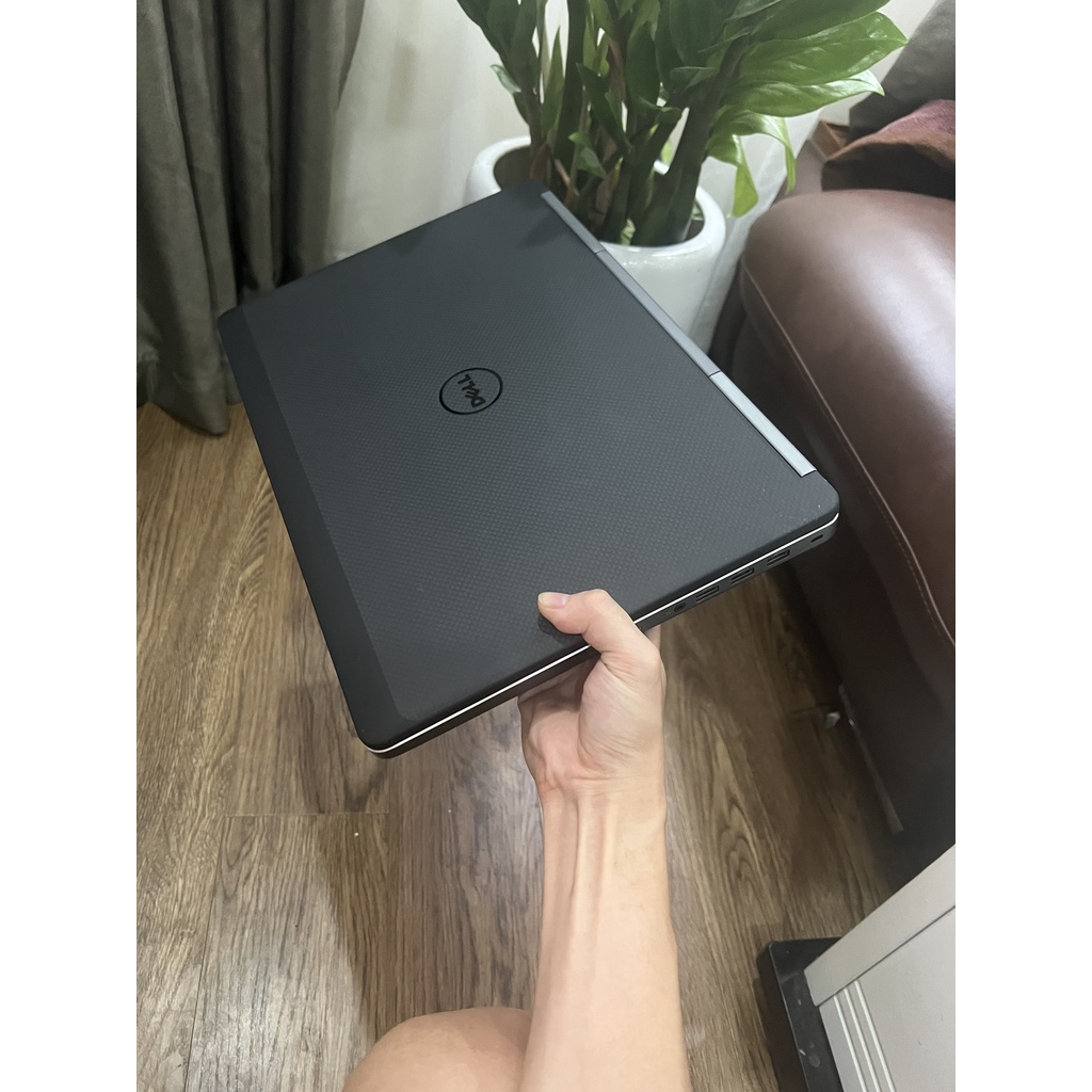 Laptop Dell Precision 7520 Intel Core i7 Ram 32G Vga M2200 Chuyên Đồ Họa Nặng