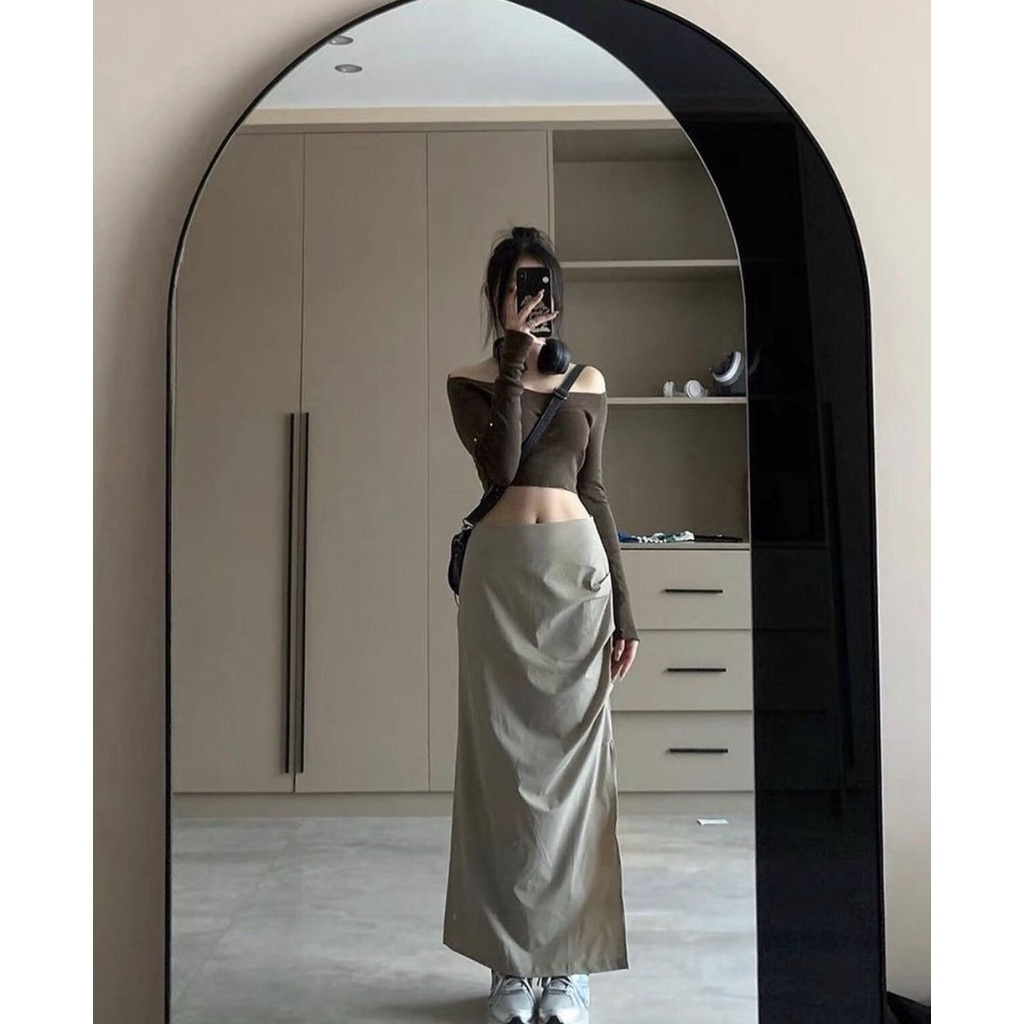 - Combo sản phẩm áo thun trễ vai tay dài/ Skirt xẻ đùi midi