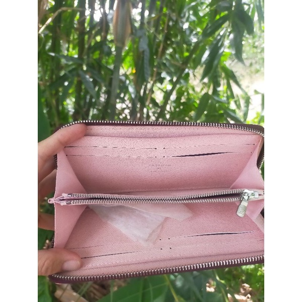 Ví si hiệu LV chuẩn au