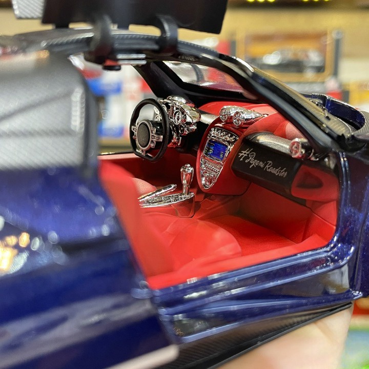 Mô hình xe kim loại PAGANI HUAYRA Roadster tỉ lệ 1:24 hãng Chezhi cực đẹp, xe đồ chơi để bàn trang trí, xe mô hình 1:32