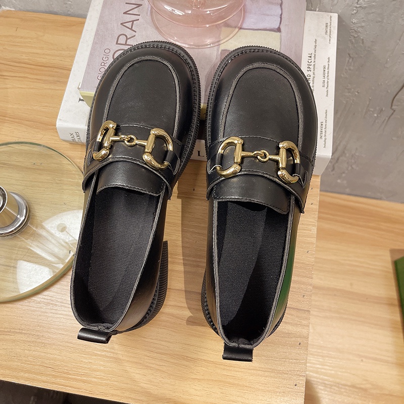 Giày da ngựa IELGY màu đen có khóa cài cổ điển Anh Quốc cho nữ