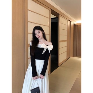 Bộ áo trễ vai chán váy midi