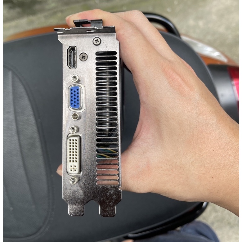 VGA Asus GTX 550ti 1gb/192bit/ddr5 | BigBuy360 - bigbuy360.vn