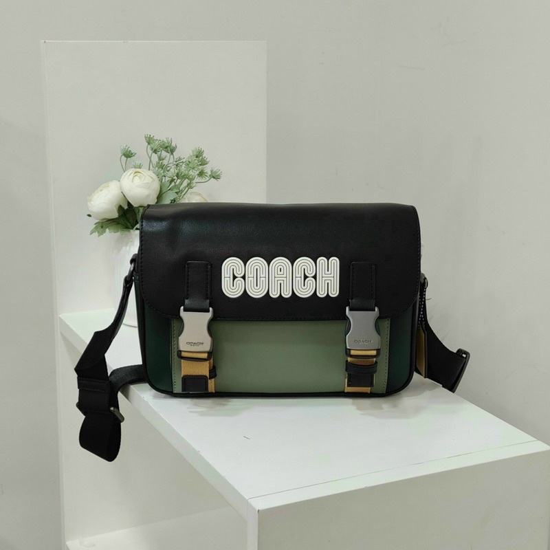 Túi đeo chéo Coach Patch dành cho nam sành điệu