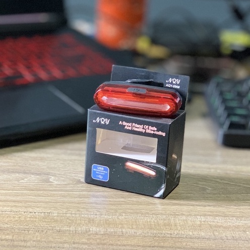 Đèn hậu NQY AQY-096 siêu sáng, 2 chế độ màu, 6 kiểu nháy, sạc bằng cổng usb