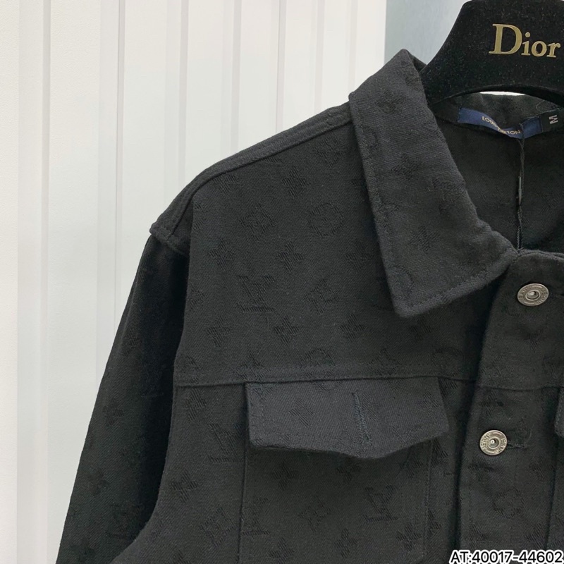 Khoác LV vải bò cực dày dặn