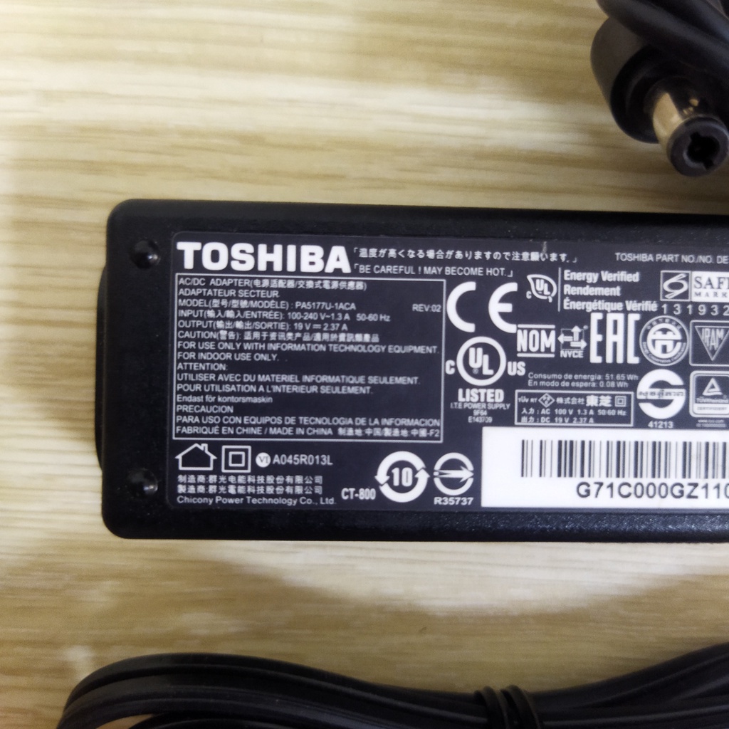 Bộ sạc laptop TOSHIBA (19V-2.37A) hàng theo máy, bao zin